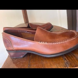 Timberland moccasins loafer genuine leather LIKE NEW. 7.5 cognac brown